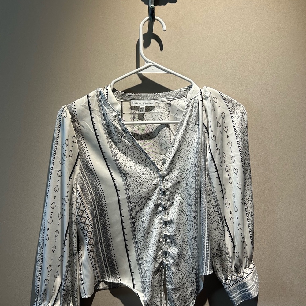 Elegant Black and White Blouse